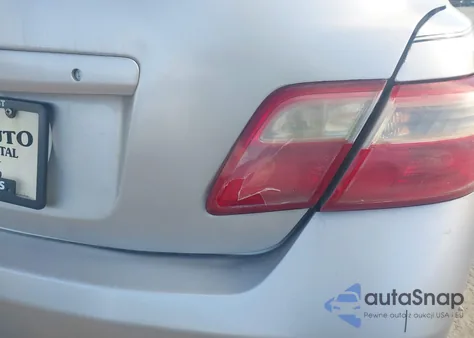 2007 Toyota Camry Ce z USA, uszkodzony, nr VIN 4T1BE46K47U667842